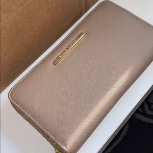 Steve Madden Wristlet